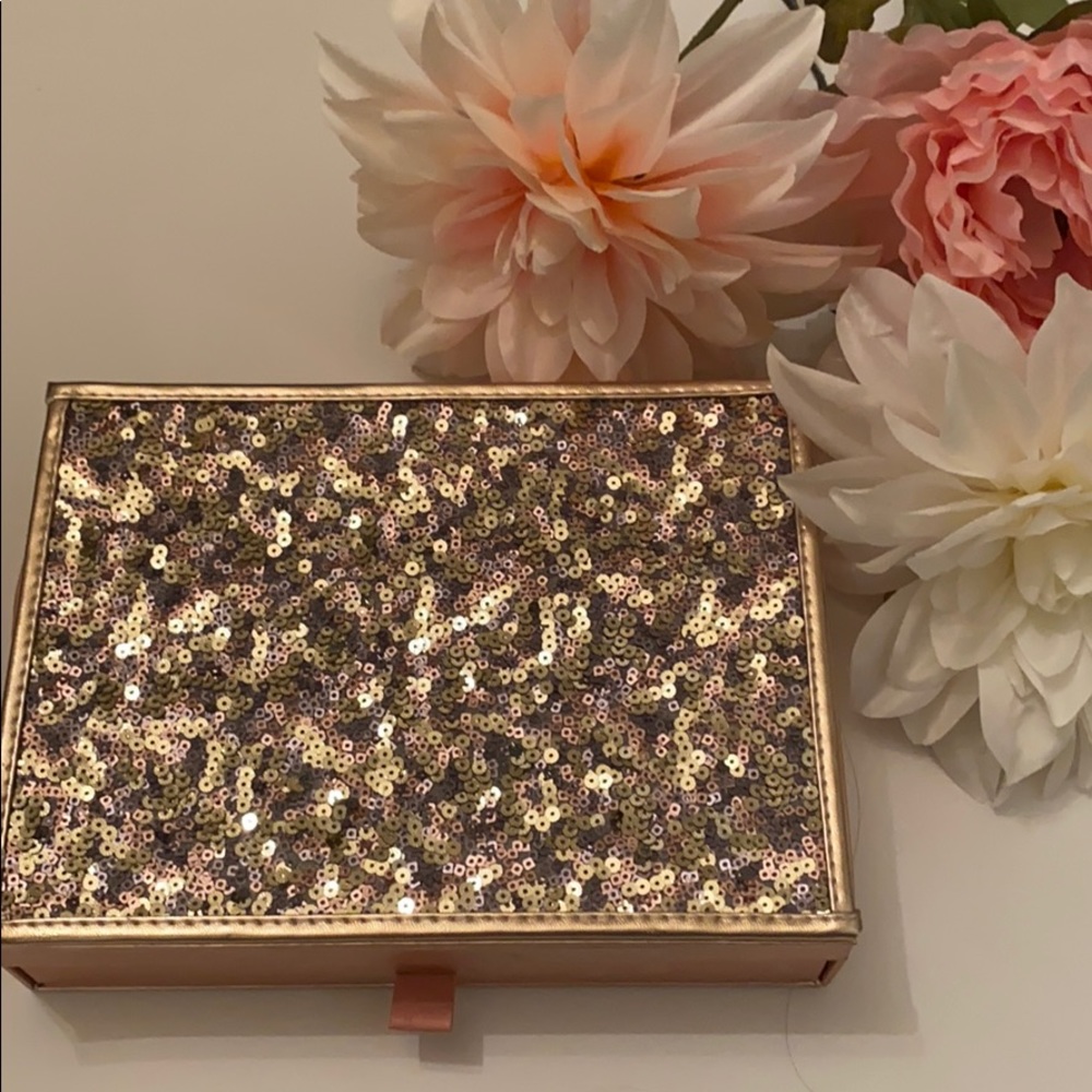 Tarte holiday release eyeshadow palettes